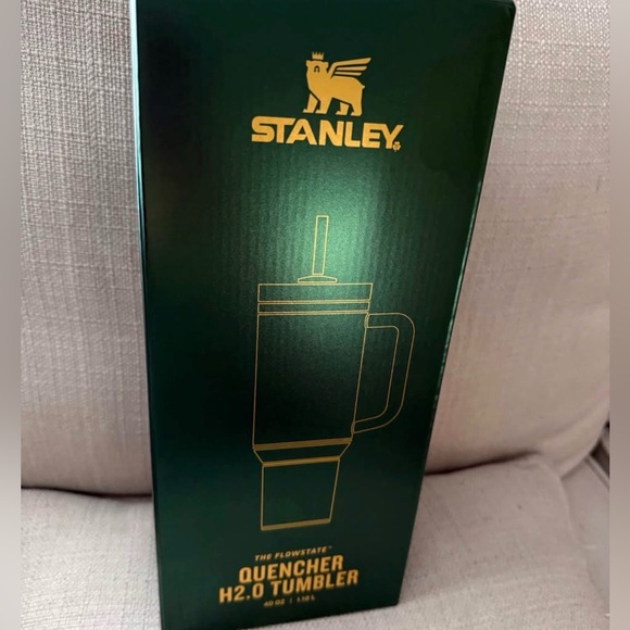 Stanley Emerald Quencher H2.0 Tumbler - Picture 1 of 3